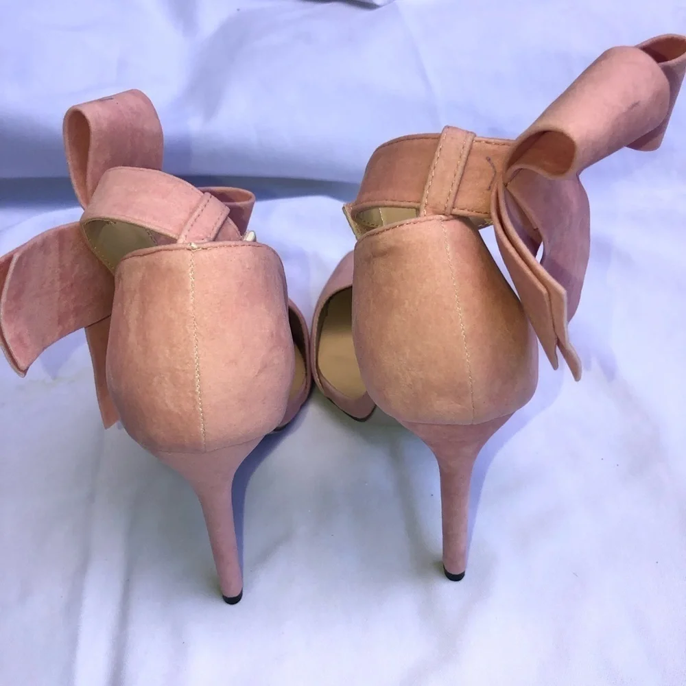MM July, size 42, size 11 pink 4.5 inch heels, velvet like material. Bow strap - Picture 11 of 16